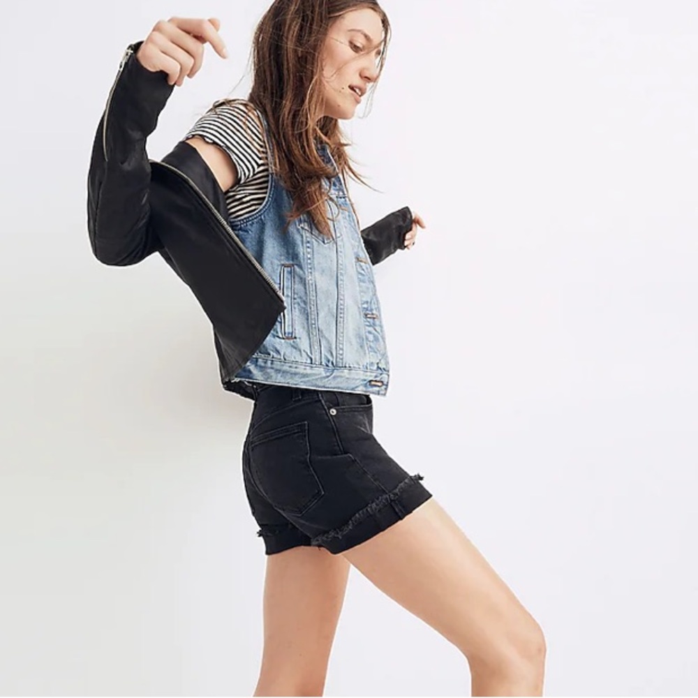 Madewell High-Rise Boy Shorts in Faded Black Button-Through Edition